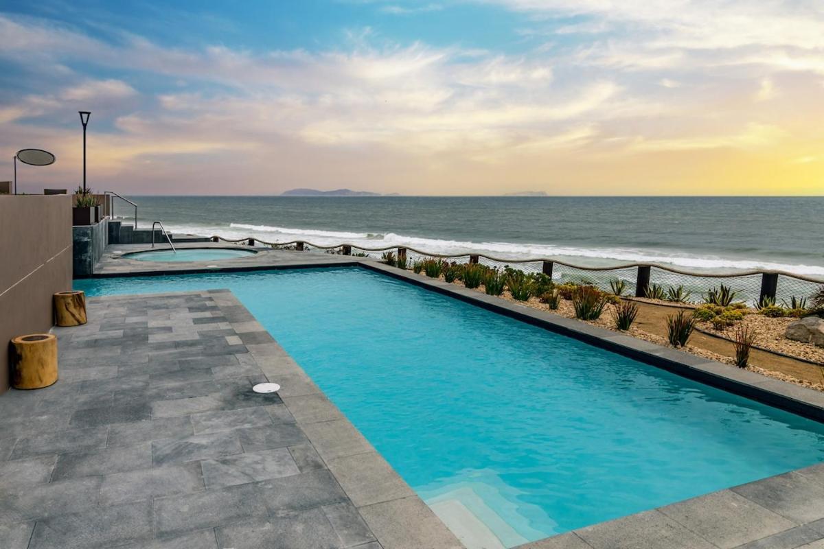 Beachfront With Balcony Amazing View *