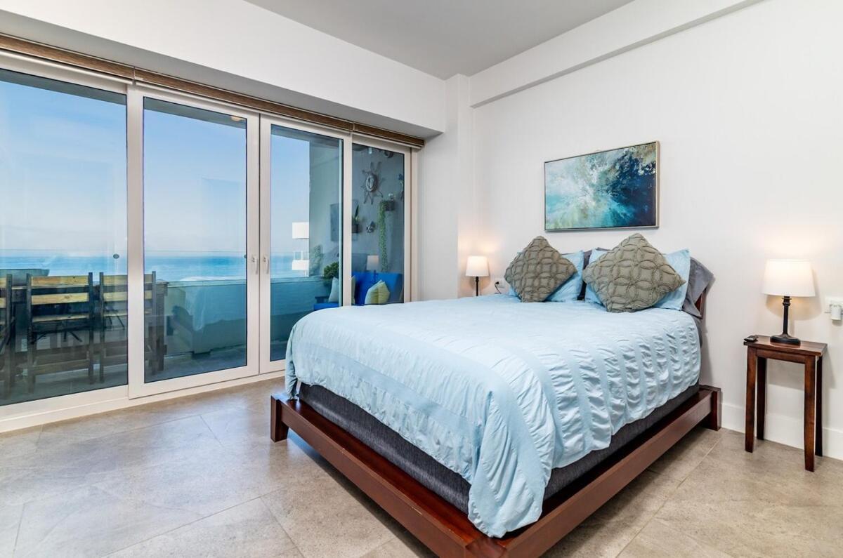 Beachfront With Balcony Amazing View Apartment Tijuana