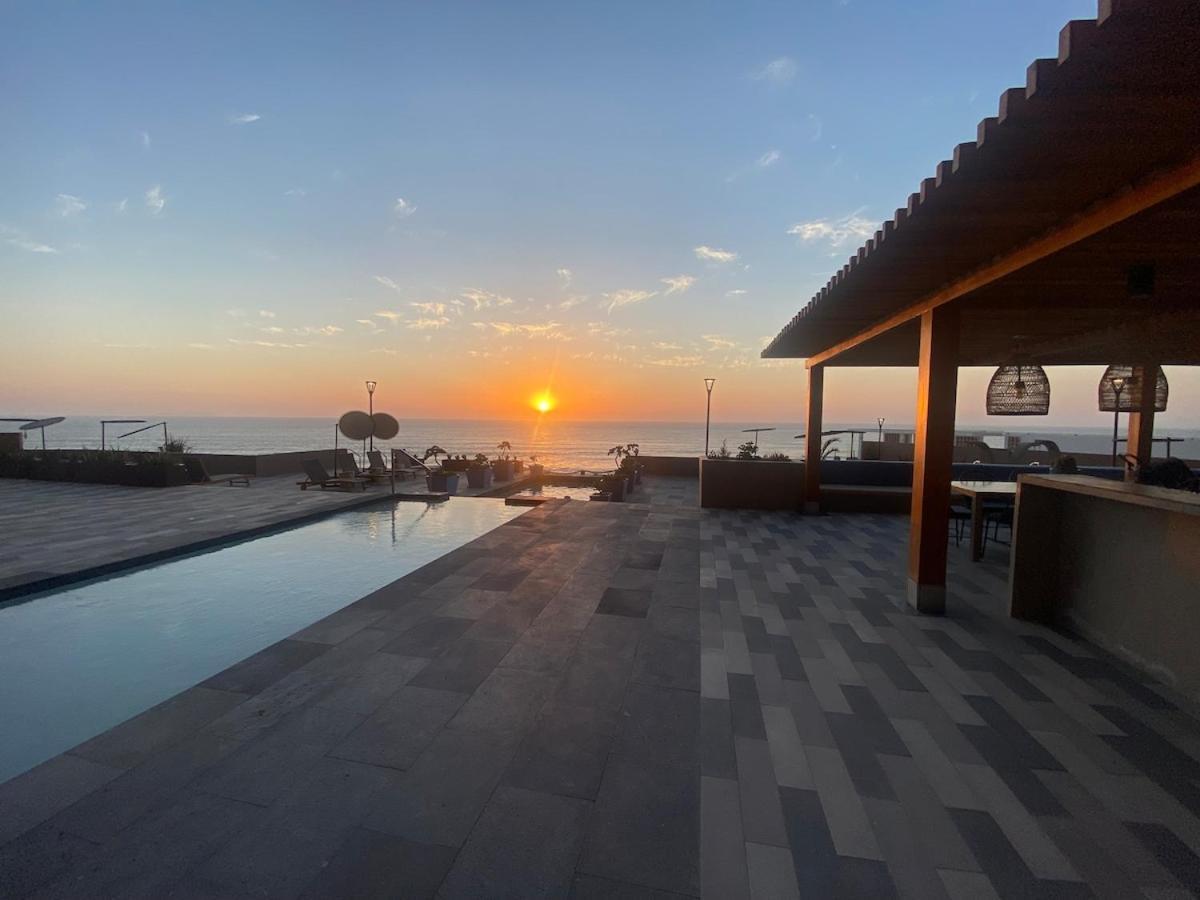Beachfront With Balcony Amazing View
